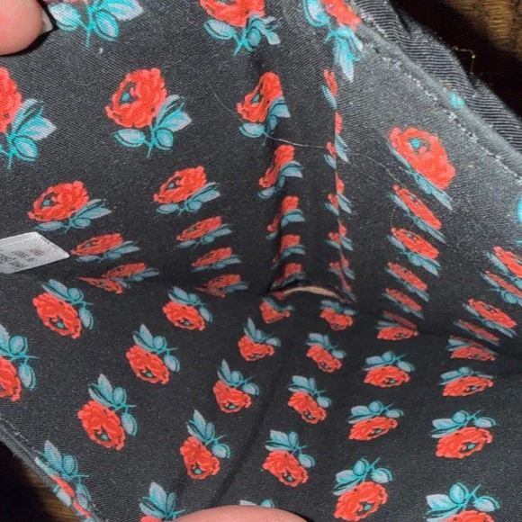 Vera Bradley Quilted Black Snap Wallet with Roses - Picture 5 of 9